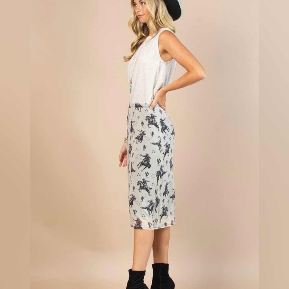 Laredo Mesh Skirt - Picture 5 of 8